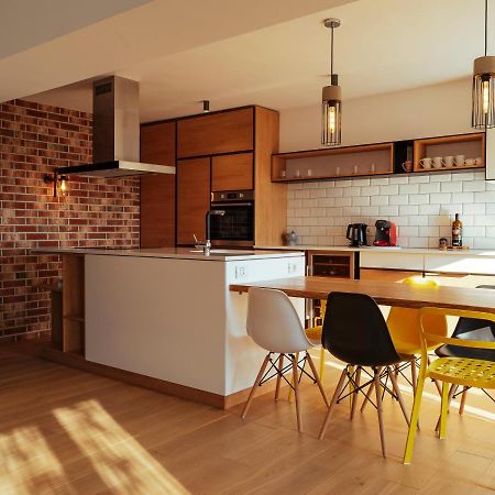 Central Modern Design Apartment Bucureşti Ngoại thất bức ảnh